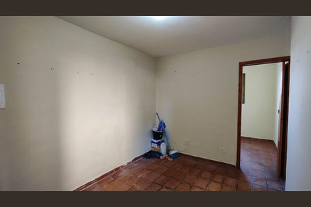 Sala de apartamento para alugar com 2 quartos, 45m² em Parque Dourado, Ferraz de Vasconcelos
