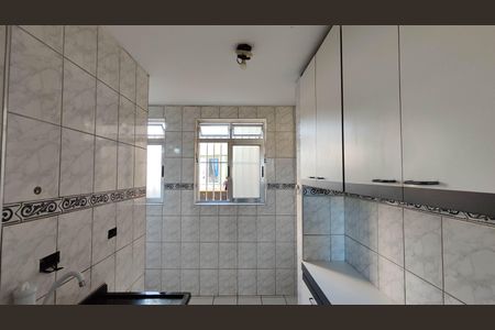 Cozinha e Área de Serviço de apartamento para alugar com 2 quartos, 45m² em Parque Dourado, Ferraz de Vasconcelos