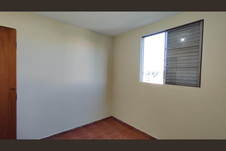 Quarto 2 de apartamento para alugar com 2 quartos, 45m² em Parque Dourado, Ferraz de Vasconcelos