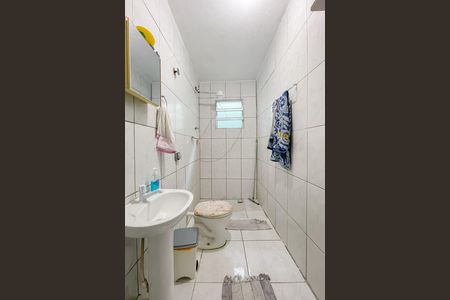 Banheiro de casa para alugar com 1 quarto, 30m² em Km 18, Osasco