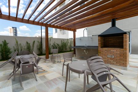 Apartamento à venda com 35m², 2 quartos e 1 vaga Apartamento à venda com 35m², 2 quartos e 1 vagaÁrea comum - Churrasqueira