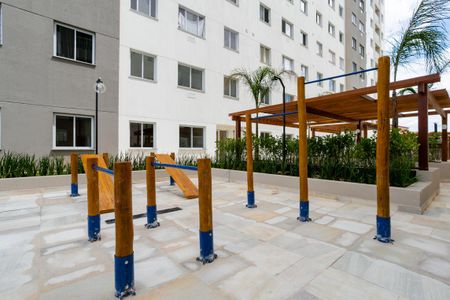 Apartamento à venda com 35m², 2 quartos e 1 vaga Apartamento à venda com 35m², 2 quartos e 1 vagaÁrea comum - Academia ao ar livre