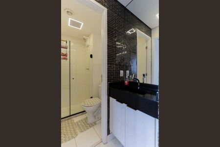 Apartamento à venda com 35m², 2 quartos e 1 vaga Apartamento à venda com 35m², 2 quartos e 1 vagaBanheiro