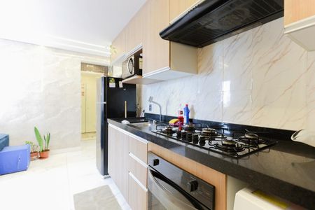 Apartamento à venda com 35m², 2 quartos e 1 vaga Apartamento à venda com 35m², 2 quartos e 1 vagaCozinha e área de serviço