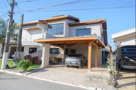 Casa de condomínio para alugar com 250m², 3 quartos e 2 vagas Casa de condomínio para alugar com 250m², 3 quartos e 2 vagasFachada da Casa