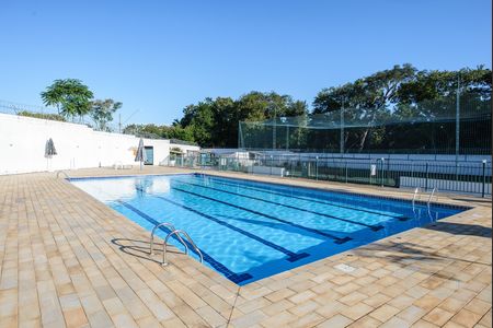 Casa de condomínio para alugar com 250m², 3 quartos e 2 vagas Casa de condomínio para alugar com 250m², 3 quartos e 2 vagasÁrea comum - Piscina