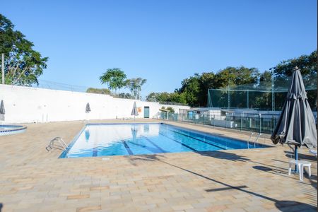Casa de condomínio para alugar com 250m², 3 quartos e 2 vagas Casa de condomínio para alugar com 250m², 3 quartos e 2 vagasÁrea comum - Piscina