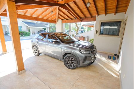 Casa de condomínio para alugar com 250m², 3 quartos e 2 vagas Casa de condomínio para alugar com 250m², 3 quartos e 2 vagasGaragem
