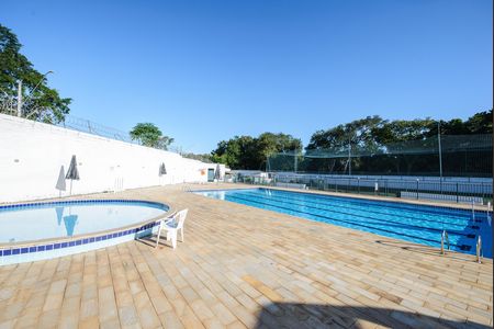 Casa de condomínio para alugar com 250m², 3 quartos e 2 vagas Casa de condomínio para alugar com 250m², 3 quartos e 2 vagasÁrea comum - Piscina