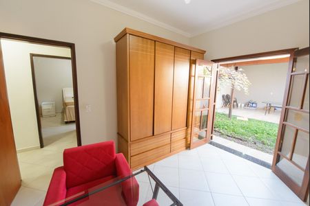 Quarto de casa de condomínio para alugar com 3 quartos, 250m² em Caminho Novo, Taubaté