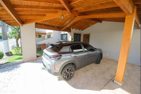 Casa de condomínio para alugar com 250m², 3 quartos e 2 vagas Casa de condomínio para alugar com 250m², 3 quartos e 2 vagasGaragem