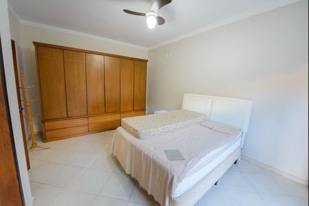 Casa de condomínio para alugar com 250m², 3 quartos e 2 vagas Casa de condomínio para alugar com 250m², 3 quartos e 2 vagasSuíte 2
