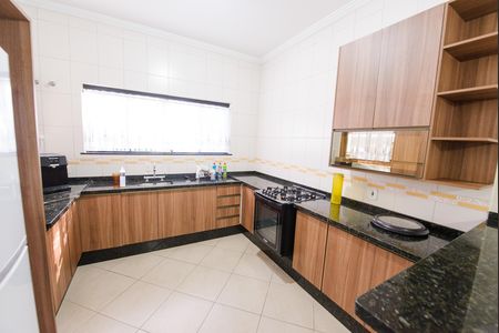 Casa de condomínio para alugar com 250m², 3 quartos e 2 vagas Casa de condomínio para alugar com 250m², 3 quartos e 2 vagasCozinha