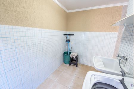 Área de Serviço de casa de condomínio para alugar com 3 quartos, 250m² em Caminho Novo, Taubaté