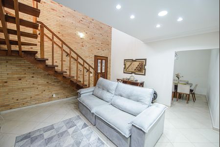 Casa de condomínio para alugar com 250m², 3 quartos e 2 vagas Casa de condomínio para alugar com 250m², 3 quartos e 2 vagasSala