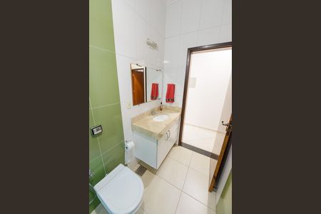 Casa de condomínio para alugar com 250m², 3 quartos e 2 vagas Casa de condomínio para alugar com 250m², 3 quartos e 2 vagasBanheiro Social