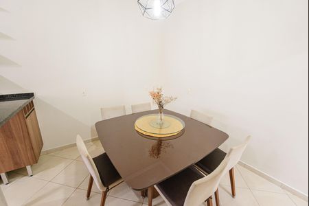 Casa de condomínio para alugar com 250m², 3 quartos e 2 vagas Casa de condomínio para alugar com 250m², 3 quartos e 2 vagasCopa