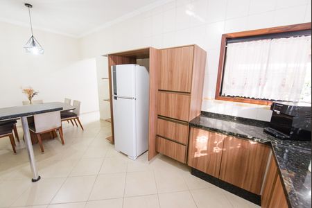 Casa de condomínio para alugar com 250m², 3 quartos e 2 vagas Casa de condomínio para alugar com 250m², 3 quartos e 2 vagasCozinha