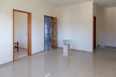Casa para alugar com 100m², 3 quartos e 1 vagaSala