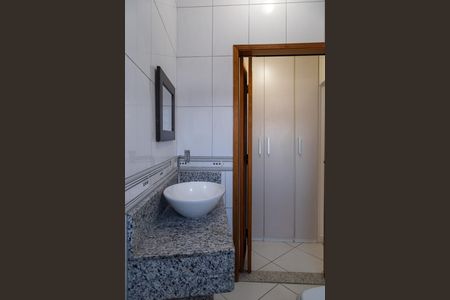 Casa para alugar com 100m², 3 quartos e 1 vagaBanheiro do Quarto 3 suíte