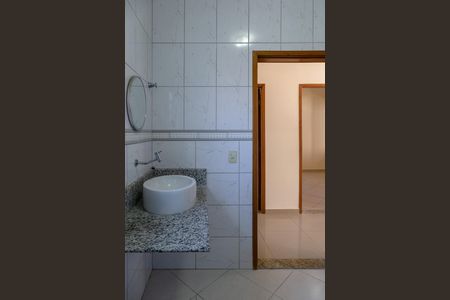 Casa para alugar com 100m², 3 quartos e 1 vagaBanheiro social