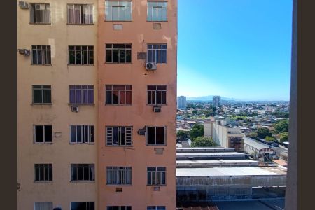 Quarto 1-vista de apartamento para alugar com 2 quartos, 57m² em Centro, Nova Iguaçu