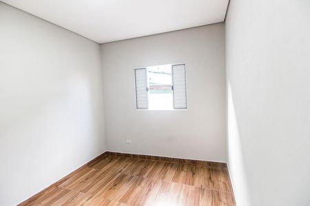 Quarto de casa para alugar com 1 quarto, 50m² em Jardim Ana Estela, Carapicuíba