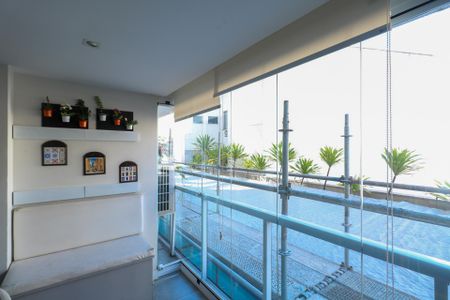Apartamento à venda com 80m², 2 quartos e 2 vagas Apartamento à venda com 80m², 2 quartos e 2 vagasVaranda da Sala/Cozinha