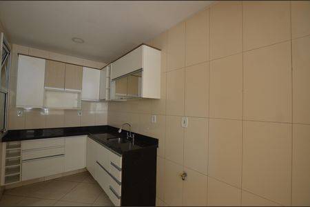 Cozinha de apartamento à venda com 3 quartos, 120m² em Jardim Sulacap, Rio de Janeiro