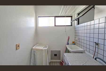 Apartamento para alugar com 90m², 2 quartos e 1 vaga Apartamento para alugar com 90m², 2 quartos e 1 vagaC3