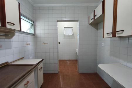 Cozinha de apartamento para alugar com 2 quartos, 60m² em Jardim Pauliceia, Campinas