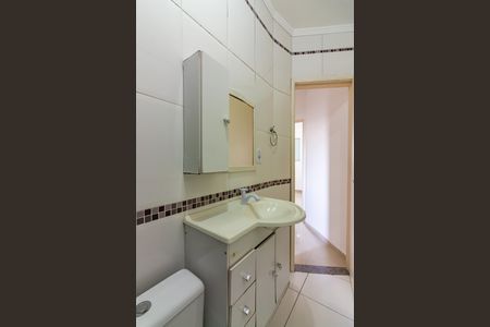 Banheiro de casa de condomínio à venda com 2 quartos, 75m² em Padroeira, Osasco