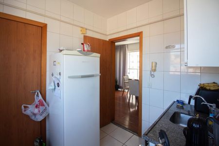 Cozinha de apartamento à venda com 3 quartos, 87m² em Ouro Preto, Belo Horizonte