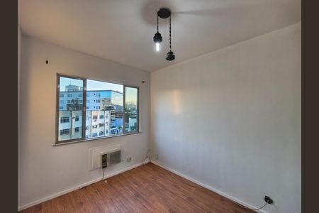 Apartamento para alugar com 2 quartos, 55m² em Pechincha, Rio de Janeiro