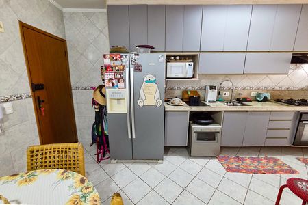 Apartamento para alugar com 3 quartos, 148m² em Vila Tupi, Praia Grande