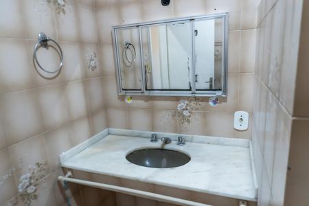 Casa à venda com 80m², 2 quartos e sem vaga Casa à venda com 80m², 2 quartos e sem vagaBanheiro