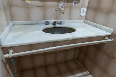 Casa à venda com 80m², 2 quartos e sem vaga Casa à venda com 80m², 2 quartos e sem vagaBanheiro
