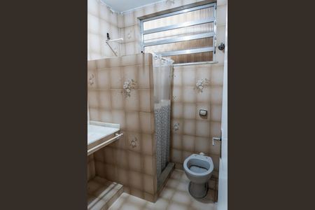 Casa à venda com 80m², 2 quartos e sem vaga Casa à venda com 80m², 2 quartos e sem vagaBanheiro