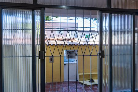 Quarto 2 de casa à venda com 2 quartos, 80m² em Bonsucesso, Rio de Janeiro
