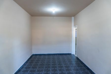 Casa à venda com 80m², 2 quartos e sem vaga Casa à venda com 80m², 2 quartos e sem vagaSala