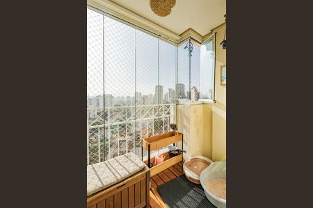 Varanda de apartamento à venda com 2 quartos, 54m² em Vila Gumercindo, São Paulo