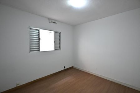 Casa à venda com 242m², 5 quartos e 2 vagasQuarto 4