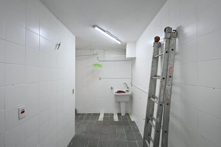 Casa à venda com 242m², 5 quartos e 2 vagasÁrea de Serviço