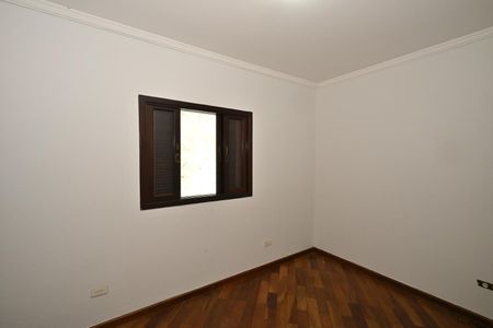 Casa à venda com 242m², 5 quartos e 2 vagasQuarto 3