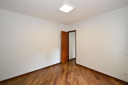 Suíte de casa à venda com 5 quartos, 242m² em Jardim Irapua, Taboão da Serra