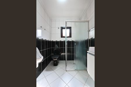 Casa à venda com 242m², 5 quartos e 2 vagasBanheiro
