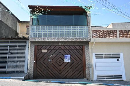Casa à venda com 242m², 5 quartos e 2 vagasFachada