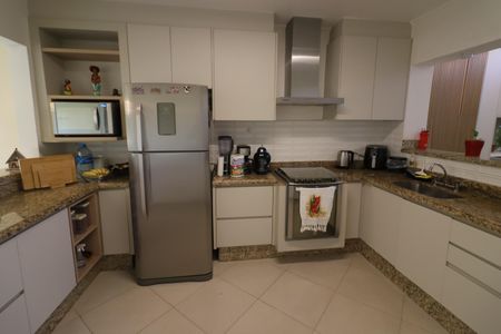 Casa à venda com 162m², 4 quartos e 2 vagasCozinha