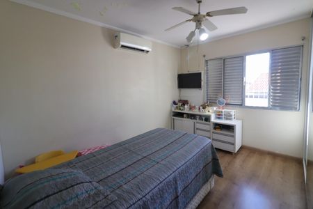 Casa à venda com 162m², 4 quartos e 2 vagasQuarto 3