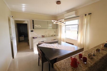 Casa à venda com 162m², 4 quartos e 2 vagasCozinha